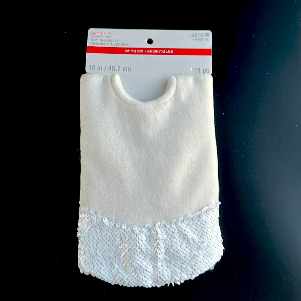 18” White & Sequin Pencil Tree Skirt by Ashland®